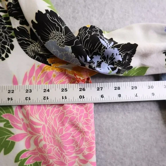 Fun2fun Blouse Mums Flower Print with Roll-tab Sleeves - Picture 5 of 9